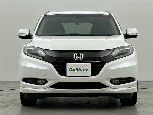 ホンダ ヴェゼル ハイブリッド Z 兵庫県 2015(平27)年 5万km ホワイトオーキッドパール 純正８型ナビ（ＢＴ，フルセグＴＶ）　/バックカメラ　/ＥＴＣ　/前後ドラレコ　/クルーズコントロール　/シティブレーキアクティブシステム/パドルシフト　/ハーフレザー　/シートヒーター　/純正１７インチアルミホイール