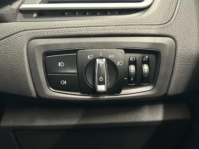 ＢＭＷ ２１８ｄ 岡山県 2018(平30)年 3.6万km グレイシャーシルバー コンフォートＰＫＧ　/パワーテールゲート　/フットオープナー　/純正ＨＤＤナビ　/スピードリミッター　/ミラー一体型ＥＴＣ　/バックカメラ　/ＬＥＤライト　/オートライト　/オートワイパー　/純正オールウェザーマット/コネクテッドドライブ/フロント＆リアフォグライト/SOSコール/パーキングベンチレーション/アンビエントライト/エコプロA/C/セーリング