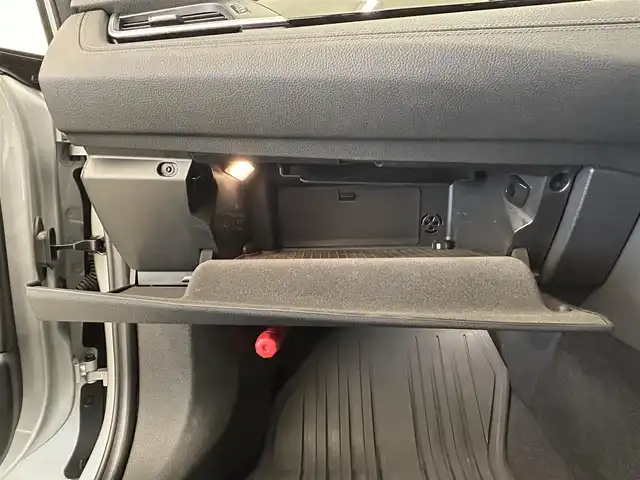 ＢＭＷ ２１８ｄ 岡山県 2018(平30)年 3.6万km グレイシャーシルバー コンフォートＰＫＧ　/パワーテールゲート　/フットオープナー　/純正ＨＤＤナビ　/スピードリミッター　/ミラー一体型ＥＴＣ　/バックカメラ　/ＬＥＤライト　/オートライト　/オートワイパー　/純正オールウェザーマット/コネクテッドドライブ/フロント＆リアフォグライト/SOSコール/パーキングベンチレーション/アンビエントライト/エコプロA/C/セーリング