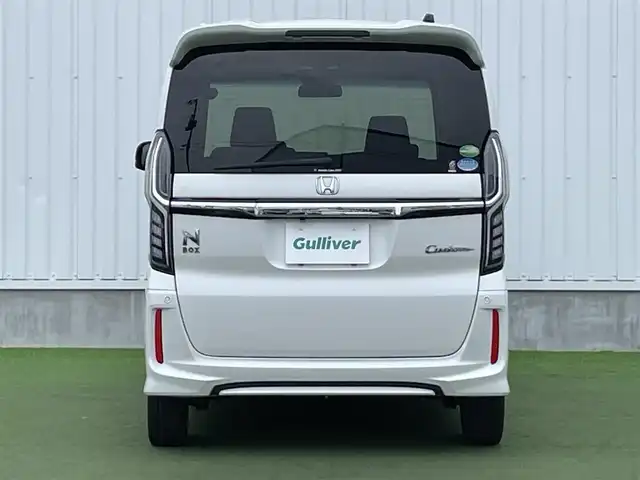 ホンダ Ｎ ＢＯＸ カスタム G L ホンダセンシング 香川県 2020(令2)年 3.2万km プラチナホワイトパール 登録時走行距離：31501km/ディーラー純正ナビ/　CD DVD BT　フルセグTV/バックカメラ/左側パワースライドドア/衝突被害軽減/レーンキープアシスト/レーダークルーズコントロール/LEDヘッドライト/オートライト/フォグランプ/横滑り防止装置/ビルトインETC/ベンチシート/シートヒーター/ロールサンシェード/ISOFIX/プッシュスタート/スマートキー/スペアキー