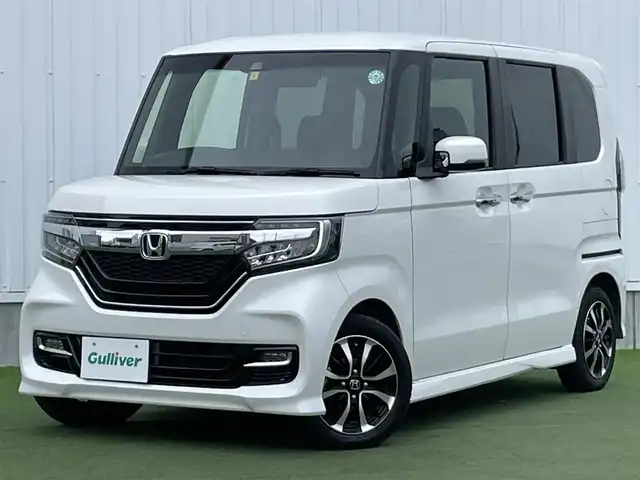 ホンダ Ｎ ＢＯＸ カスタム G L ホンダセンシング 香川県 2020(令2)年 3.2万km プラチナホワイトパール 登録時走行距離：31501km/ディーラー純正ナビ/　CD DVD BT　フルセグTV/バックカメラ/左側パワースライドドア/衝突被害軽減/レーンキープアシスト/レーダークルーズコントロール/LEDヘッドライト/オートライト/フォグランプ/横滑り防止装置/ビルトインETC/ベンチシート/シートヒーター/ロールサンシェード/ISOFIX/プッシュスタート/スマートキー/スペアキー
