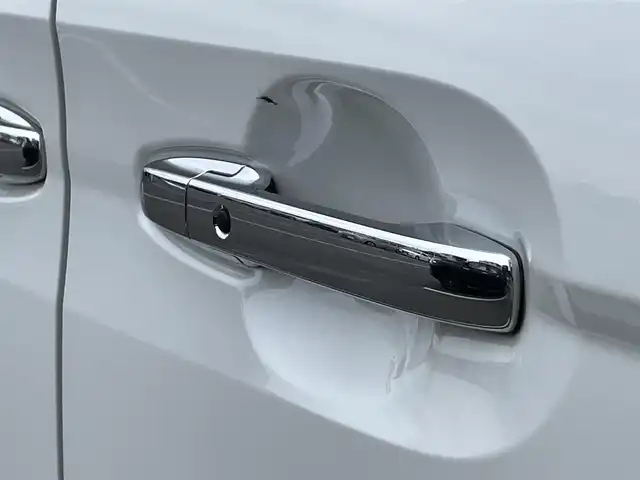 ホンダ Ｎ ＢＯＸ カスタム G L ホンダセンシング 香川県 2020(令2)年 3.2万km プラチナホワイトパール 登録時走行距離：31501km/ディーラー純正ナビ/　CD DVD BT　フルセグTV/バックカメラ/左側パワースライドドア/衝突被害軽減/レーンキープアシスト/レーダークルーズコントロール/LEDヘッドライト/オートライト/フォグランプ/横滑り防止装置/ビルトインETC/ベンチシート/シートヒーター/ロールサンシェード/ISOFIX/プッシュスタート/スマートキー/スペアキー