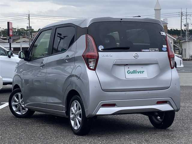 日産 デイズ X 島根県 2021(令3)年 4.1万km スターリングシルバーM ディーラーOPメモリナビ (CD/BT/フルセグ)/バックカメラ/ETC/エマージェンシーブレーキ/車線逸脱警告/前方ドライブレコーダー/電動格納ミラー/オートライト/アイドリングストップ/純正フロアマット