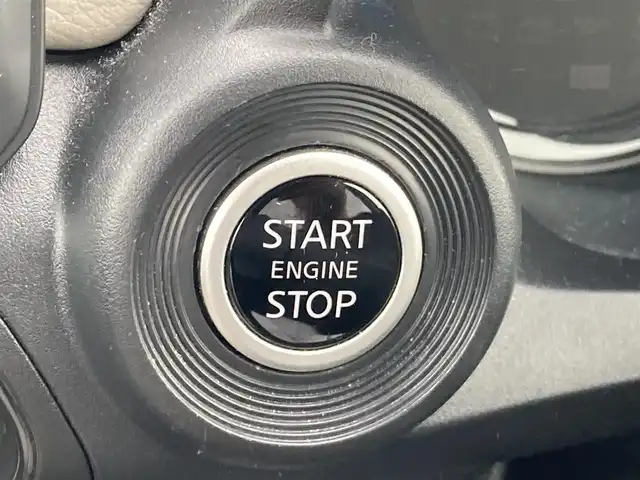 日産 デイズ X 島根県 2021(令3)年 4.1万km スターリングシルバーM ディーラーOPメモリナビ (CD/BT/フルセグ)/バックカメラ/ETC/エマージェンシーブレーキ/車線逸脱警告/前方ドライブレコーダー/電動格納ミラー/オートライト/アイドリングストップ/純正フロアマット