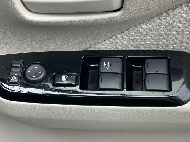 日産 デイズ X 島根県 2021(令3)年 4.1万km スターリングシルバーM ディーラーOPメモリナビ (CD/BT/フルセグ)/バックカメラ/ETC/エマージェンシーブレーキ/車線逸脱警告/前方ドライブレコーダー/電動格納ミラー/オートライト/アイドリングストップ/純正フロアマット