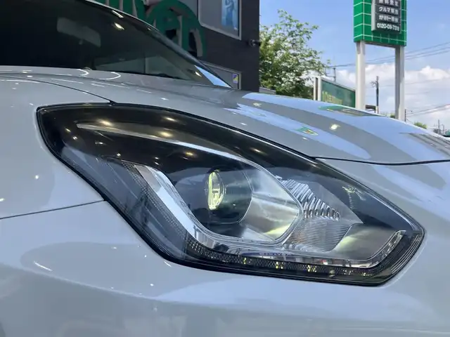 スズキ スイフト スポーツ セーフティPKG 神奈川県 2019(令1)年 2.1万km ピュアホワイトP アダクティブクルーズコントロール/全方位カメラ/純正OPナビ/フルセグTV/バックカメラ/Bluetooth接続可/DVD再生可/レーダークルコン/純正17インチAW/D席シートヒーター/ビルトインETC/LEDヘッドライト/AUTOライト/スマートキー×2