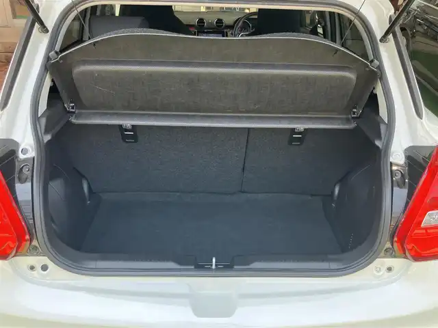 スズキ スイフト スポーツ セーフティPKG 神奈川県 2019(令1)年 2.1万km ピュアホワイトP アダクティブクルーズコントロール/全方位カメラ/純正OPナビ/フルセグTV/バックカメラ/Bluetooth接続可/DVD再生可/レーダークルコン/純正17インチAW/D席シートヒーター/ビルトインETC/LEDヘッドライト/AUTOライト/スマートキー×2