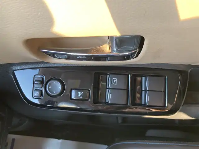 日産 ルークス ハイウェイスター X 静岡県 2021(令3)年 9.7万km フローズンバニラパール (株)IDOMが運営する【じしゃロン焼津店】の自社ローン専用車両になります。こちらは現金またはオートローンご利用時の価格です。自社ローンご希望の方は別途その旨お申付け下さい /純正ＳＤナビ/（フルセグＴＶ/Ｂｌｕｅｔｏｏｔｈ接続/ＣＤ/ＤＶＤ）/両側パワースライドドア/衝突軽減ブレーキ/バックカメラ/３６０°カメラ/ＥＴＣ/ＬＥＤヘッドライト/オートライト/オートハイビーム