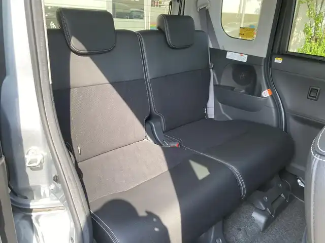 ダイハツ タント カスタムRS トップED LTD SAⅢ 静岡県 2018(平30)年 9.2万km ブライトシルバーメタリック (株)IDOMが運営する【じしゃロン焼津店】の自社ローン専用車両になります。こちらは現金またはオートローンご利用時の価格です。自社ローンご希望の方は別途その旨お申付け下さい /純正ＳＤナビ/（フルセグＴＶ/Ｂｌｕｅｔｏｏｔｈ接続/ＣＤ/ＤＶＤ）/両側パワースライドドア/スマートアシスト３/バックカメラ/３６０°カメラ/運転席シートヒーター/ＬＥＤヘッドライト/オートライト/オートハイビーム