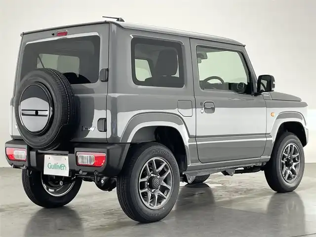 スズキ ジムニー XC 愛知県 2025(令7)年 0.1千km ミディアムグレー 届出済未使用車　禁煙車　リアパーキングセンサー　デュアルセンサーブレーキ　ヘッドライトウォッシャー　ミラーヒーター　電動格納ミラー　ＬＥＤライト　フォグランプ　衝突軽減　ターボ車　逸脱警報　背面タイヤ　アイドリングストップ ダウンヒルアシストコントロール