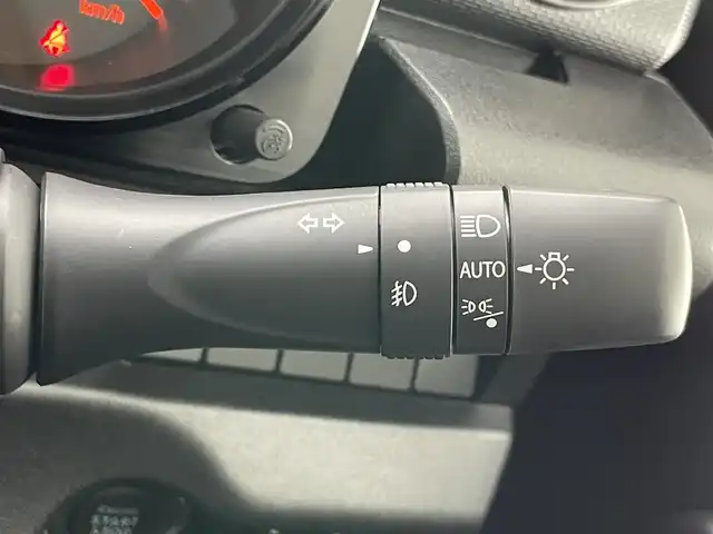 スズキ ジムニー XC 愛知県 2025(令7)年 0.1千km ミディアムグレー 届出済未使用車　禁煙車　リアパーキングセンサー　デュアルセンサーブレーキ　ヘッドライトウォッシャー　ミラーヒーター　電動格納ミラー　ＬＥＤライト　フォグランプ　衝突軽減　ターボ車　逸脱警報　背面タイヤ　アイドリングストップ ダウンヒルアシストコントロール
