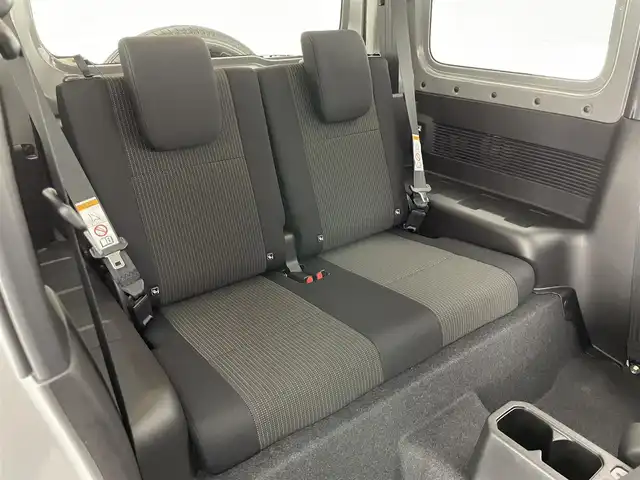 スズキ ジムニー XC 愛知県 2025(令7)年 0.1千km ミディアムグレー 届出済未使用車　禁煙車　リアパーキングセンサー　デュアルセンサーブレーキ　ヘッドライトウォッシャー　ミラーヒーター　電動格納ミラー　ＬＥＤライト　フォグランプ　衝突軽減　ターボ車　逸脱警報　背面タイヤ　アイドリングストップ ダウンヒルアシストコントロール
