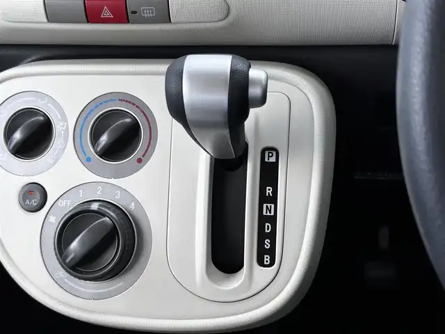 ダイハツ ミラ ココア L 宮城県 2014(平26)年 2.9万km コットンアイボリー 純正オーディオ/ヘッドライトレベライザー/アイドリングストップ/シートリフター/ベンチシート/電動格納ミラー/社外ドライブレコーダー/フロアマット/ドアバイザー/スマートキー