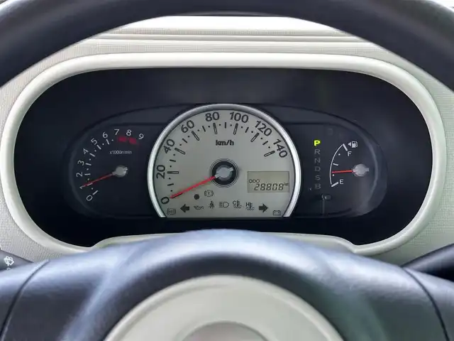 ダイハツ ミラ ココア L 宮城県 2014(平26)年 2.9万km コットンアイボリー 純正オーディオ/ヘッドライトレベライザー/アイドリングストップ/シートリフター/ベンチシート/電動格納ミラー/社外ドライブレコーダー/フロアマット/ドアバイザー/スマートキー