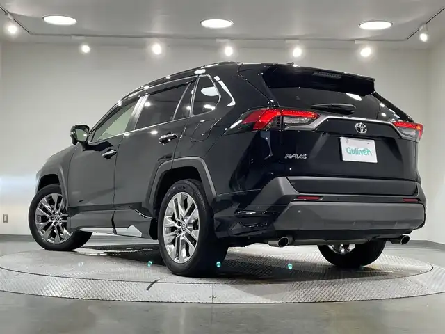 トヨタ ＲＡＶ４ G Zパッケージ 愛知県 2020(令2)年 3.7万km アティチュードブラックマイカ 純正9インチナビ/（Bluetooth/AM/FM/フルセグTV）/サンルーフ/モデリスタエアロ/衝突軽減ブレーキ/レーダークルーズコントロール/シートヒーター/LEDヘッドライト/オートマチックハイビーム/ETC/バックカメラ/デジタルインナーミラー/ステアリングヒーター/パワーシート/電動リアゲート/コーナーセンサー/スマートキー/純正19インチAW