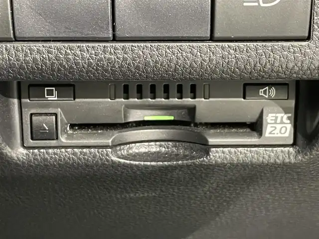 トヨタ ＲＡＶ４ G Zパッケージ 愛知県 2020(令2)年 3.7万km アティチュードブラックマイカ 純正9インチナビ/（Bluetooth/AM/FM/フルセグTV）/サンルーフ/モデリスタエアロ/衝突軽減ブレーキ/レーダークルーズコントロール/シートヒーター/LEDヘッドライト/オートマチックハイビーム/ETC/バックカメラ/デジタルインナーミラー/ステアリングヒーター/パワーシート/電動リアゲート/コーナーセンサー/スマートキー/純正19インチAW