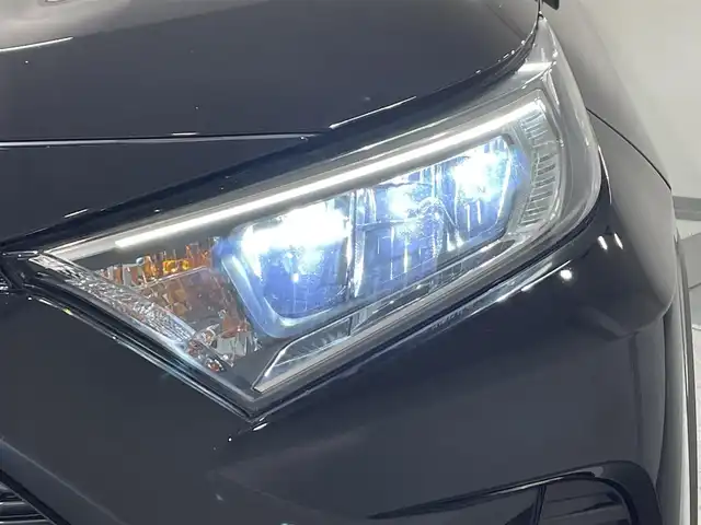 トヨタ ＲＡＶ４ G Zパッケージ 愛知県 2020(令2)年 3.7万km アティチュードブラックマイカ 純正9インチナビ/（Bluetooth/AM/FM/フルセグTV）/サンルーフ/モデリスタエアロ/衝突軽減ブレーキ/レーダークルーズコントロール/シートヒーター/LEDヘッドライト/オートマチックハイビーム/ETC/バックカメラ/デジタルインナーミラー/ステアリングヒーター/パワーシート/電動リアゲート/コーナーセンサー/スマートキー/純正19インチAW