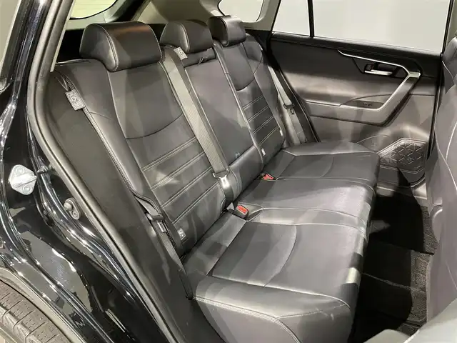 トヨタ ＲＡＶ４ G Zパッケージ 愛知県 2020(令2)年 3.7万km アティチュードブラックマイカ 純正9インチナビ/（Bluetooth/AM/FM/フルセグTV）/サンルーフ/モデリスタエアロ/衝突軽減ブレーキ/レーダークルーズコントロール/シートヒーター/LEDヘッドライト/オートマチックハイビーム/ETC/バックカメラ/デジタルインナーミラー/ステアリングヒーター/パワーシート/電動リアゲート/コーナーセンサー/スマートキー/純正19インチAW