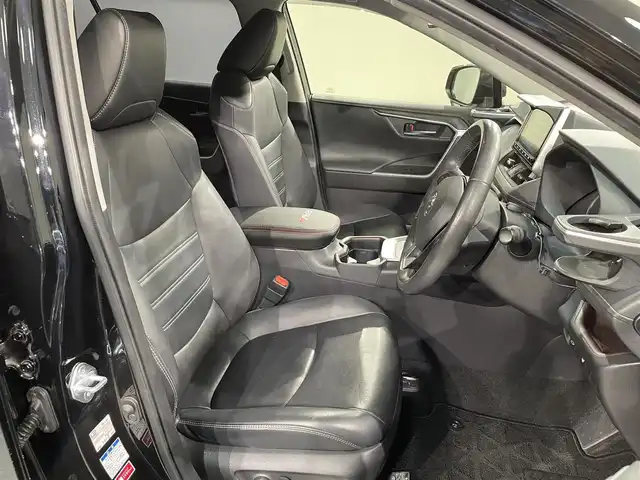 トヨタ ＲＡＶ４ G Zパッケージ 愛知県 2020(令2)年 3.7万km アティチュードブラックマイカ 純正9インチナビ/（Bluetooth/AM/FM/フルセグTV）/サンルーフ/モデリスタエアロ/衝突軽減ブレーキ/レーダークルーズコントロール/シートヒーター/LEDヘッドライト/オートマチックハイビーム/ETC/バックカメラ/デジタルインナーミラー/ステアリングヒーター/パワーシート/電動リアゲート/コーナーセンサー/スマートキー/純正19インチAW