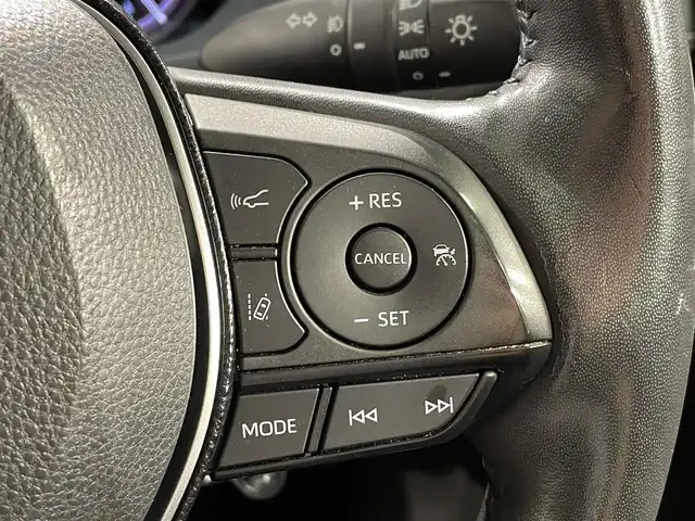 トヨタ ＲＡＶ４ G Zパッケージ 愛知県 2020(令2)年 3.7万km アティチュードブラックマイカ 純正9インチナビ/（Bluetooth/AM/FM/フルセグTV）/サンルーフ/モデリスタエアロ/衝突軽減ブレーキ/レーダークルーズコントロール/シートヒーター/LEDヘッドライト/オートマチックハイビーム/ETC/バックカメラ/デジタルインナーミラー/ステアリングヒーター/パワーシート/電動リアゲート/コーナーセンサー/スマートキー/純正19インチAW