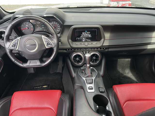 シボレー カマロ SS 広島県 2018(平30)年 3.2万km 黒 禁煙/サンルーフ/BOSEプレミアムサラウンドシステム/シートヒーター/シートクーラー/前席パワーシート/シートメモリー/純正20インチアルミホイール/アンビエントライト/純正ディスプレイオーディオ/AppleCarPlay/androidauto/USB/Bluetooth/バックカメラ/コーナーセンサー/ヘッドアップディスプレイ/革巻きステアリング/ステアリングスイッチ/置くだけ充電/クルーズコントロール/ブラインドスポットモニター/オートマチックヘッドランプシステム/パワートランク/電動パーキングブレーキ/ETC(グローブBOX内）/スペアキー/保証書/取扱書