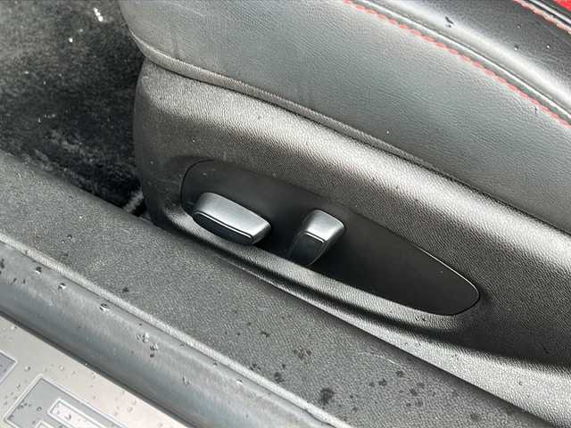 シボレー カマロ SS 広島県 2018(平30)年 3.2万km 黒 禁煙/サンルーフ/BOSEプレミアムサラウンドシステム/シートヒーター/シートクーラー/前席パワーシート/シートメモリー/純正20インチアルミホイール/アンビエントライト/純正ディスプレイオーディオ/AppleCarPlay/androidauto/USB/Bluetooth/バックカメラ/コーナーセンサー/ヘッドアップディスプレイ/革巻きステアリング/ステアリングスイッチ/置くだけ充電/クルーズコントロール/ブラインドスポットモニター/オートマチックヘッドランプシステム/パワートランク/電動パーキングブレーキ/ETC(グローブBOX内）/スペアキー/保証書/取扱書