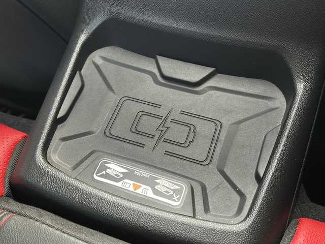 シボレー カマロ SS 広島県 2018(平30)年 3.2万km 黒 禁煙/サンルーフ/BOSEプレミアムサラウンドシステム/シートヒーター/シートクーラー/前席パワーシート/シートメモリー/純正20インチアルミホイール/アンビエントライト/純正ディスプレイオーディオ/AppleCarPlay/androidauto/USB/Bluetooth/バックカメラ/コーナーセンサー/ヘッドアップディスプレイ/革巻きステアリング/ステアリングスイッチ/置くだけ充電/クルーズコントロール/ブラインドスポットモニター/オートマチックヘッドランプシステム/パワートランク/電動パーキングブレーキ/ETC(グローブBOX内）/スペアキー/保証書/取扱書