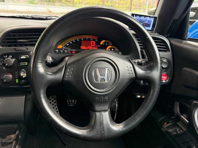 ホンダ Ｓ２０００ タイプS 大阪府 2008(平20)年 13.9万km アペックスブルーパール /禁煙車//TypeS　専用カラー「アペックス・ブルーパール」//TypeS　専用装備/・ブラックエンブレム・フロントスポイラー・リアウイング・アルミシフトノブ・専用17インチアルミ//ブリッドフルバケットシート(D席)//メーカーオプション本革シート(N席)//ディーラーオプションハードトップ//無限マフラー//TEIN車高調//純正CDオーディオ・FM・AM・CD・MD//パナソニックポータブルナビ(CN-G1500VD)・ワンセグ・SD//HIDヘッドライト//キーレス//エンジンスタートボタン//レーダー探知機(GWR73SD)//スペアキー