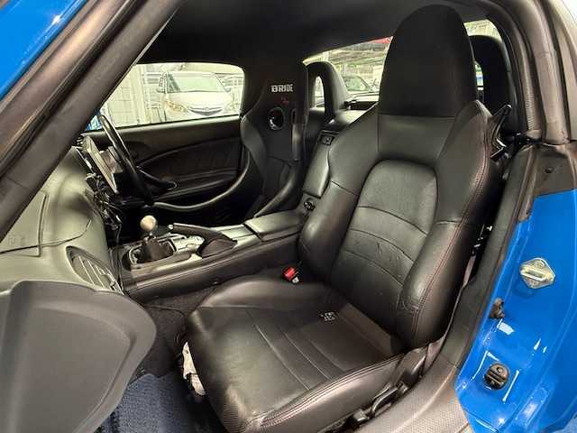 ホンダ Ｓ２０００ タイプS 大阪府 2008(平20)年 13.9万km アペックスブルーパール /禁煙車//TypeS　専用カラー「アペックス・ブルーパール」//TypeS　専用装備/・ブラックエンブレム・フロントスポイラー・リアウイング・アルミシフトノブ・専用17インチアルミ//ブリッドフルバケットシート(D席)//メーカーオプション本革シート(N席)//ディーラーオプションハードトップ//無限マフラー//TEIN車高調//純正CDオーディオ・FM・AM・CD・MD//パナソニックポータブルナビ(CN-G1500VD)・ワンセグ・SD//HIDヘッドライト//キーレス//エンジンスタートボタン//レーダー探知機(GWR73SD)//スペアキー