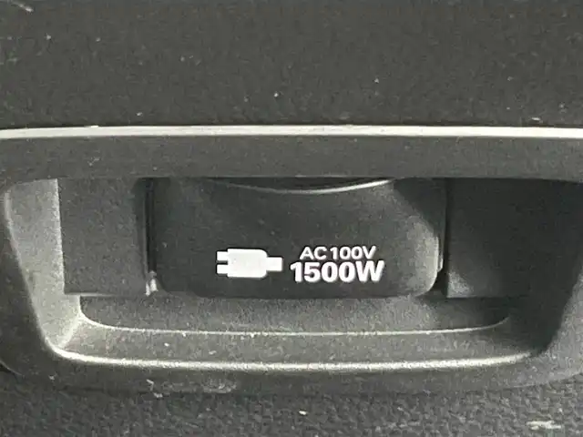 トヨタ カローラ スポーツ ハイブリッドG Z 愛知県 2018(平30)年 0.8万km ホワイトパールクリスタルシャイン 純正９型ナビ　メーカーオプションシート　シートヒーター　バックカメラ　ＢＳＭ　ＨＵＤ　ＡＣ１００Ｖ電源　ＥＴＣ　電動パーキング　前後ドラレコ　衝突軽減　追従クルコン　コーナーセンサー　ＬＥＤライト