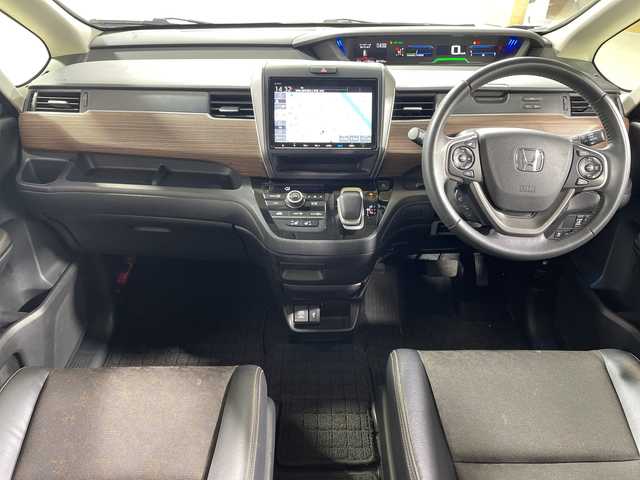 ホンダ フリード ハイブリット クロスター ホンダセンシング 神奈川県 2021(令3)年 6.2万km シルバーミストグリーンM 純正9インチインターナビ【VXM-217VFNi】/Bluetooth・CD・DVD・SD・USB・iPod・AppleCarPlay・フルセグTV/両側パワースライドドア/社外キャリアルーフレール/ホンダセンシング/アダプティブクルーズコントロール/ハーフレザーシート/シートヒーター/バックカメラ/ビルトインETC/ウォークスルー/純正フロアマット/純正15インチアルミホイール/オートマチックハイビーム/コーナーセンサー/LEDヘッドライト/衝突軽減ブレーキ/歩行者事故低減ステアリング/車線維持支援システム/路外逸脱抑制機能/誤発進抑制機能/先行車発進お知らせ機能/標識認識機能