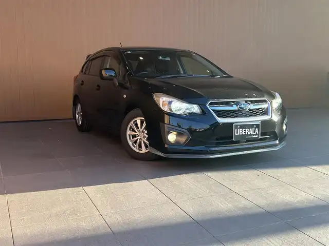 スバル インプレッサ スポーツ 1．6i－L 愛知県 2013(平25)年 10.8万km クリスタルブラックシリカ 登録時走行距離107780キロ/Ｐａｎａｓｏｎｉｃ７インチナビ/(フルセグTV/Bluetooth接続/CD/DVD)/ＥＴＣ/バックカメラ/純正アルミホイール/純正フロアマット/スマートキー/スペアキー/フォグランプ/取扱説明書/保証書/整備記録簿