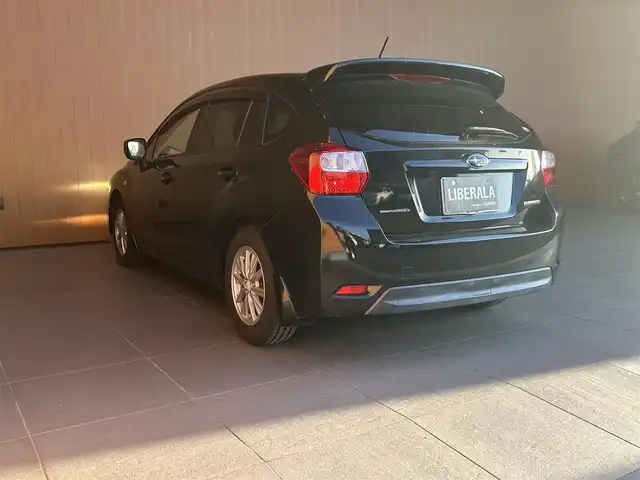 スバル インプレッサ スポーツ 1．6i－L 愛知県 2013(平25)年 10.8万km クリスタルブラックシリカ 登録時走行距離107780キロ/Ｐａｎａｓｏｎｉｃ７インチナビ/(フルセグTV/Bluetooth接続/CD/DVD)/ＥＴＣ/バックカメラ/純正アルミホイール/純正フロアマット/スマートキー/スペアキー/フォグランプ/取扱説明書/保証書/整備記録簿