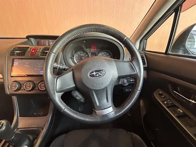 スバル インプレッサ スポーツ 1．6i－L 愛知県 2013(平25)年 10.8万km クリスタルブラックシリカ 登録時走行距離107780キロ/Ｐａｎａｓｏｎｉｃ７インチナビ/(フルセグTV/Bluetooth接続/CD/DVD)/ＥＴＣ/バックカメラ/純正アルミホイール/純正フロアマット/スマートキー/スペアキー/フォグランプ/取扱説明書/保証書/整備記録簿