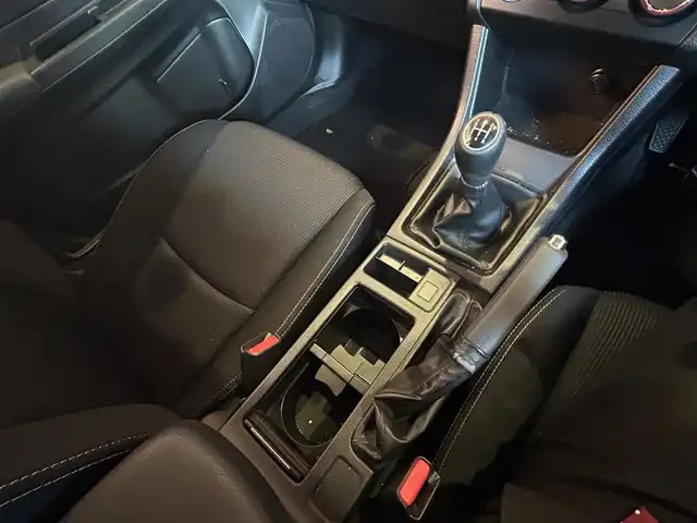 スバル インプレッサ スポーツ 1．6i－L 愛知県 2013(平25)年 10.8万km クリスタルブラックシリカ 登録時走行距離107780キロ/Ｐａｎａｓｏｎｉｃ７インチナビ/(フルセグTV/Bluetooth接続/CD/DVD)/ＥＴＣ/バックカメラ/純正アルミホイール/純正フロアマット/スマートキー/スペアキー/フォグランプ/取扱説明書/保証書/整備記録簿