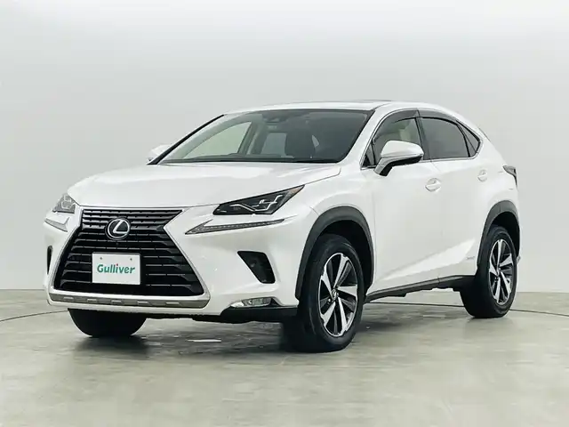 レクサス ＮＸ 300h バージョンL 福島県 2021(令3)年 4.8万km ソニッククォーツ プリクラッシュセーフティ/・S-VSC/・全車速追従機能付クルーズコントロール/・衝突軽減装置ブレーキ/・レーンアシスト/・レインセンサー/・クリアランスソナー/純正ナビゲーション/・Bluetooth/TV/CD/DVD/AM・FM/AUX/SD/USB/・バックカメラ/・３６０°カメラ/・ETC/サンルーフ/電動リアゲート/革巻きステアリング/・ステアリングスイッチ/・ステアリングヒーター/シートヒーター/・エアシート/ヘッドアップディスプレイ/デジタルインナーミラー/プッシュスタート/・スマートキー/純正フロアマット/ドアバイザー