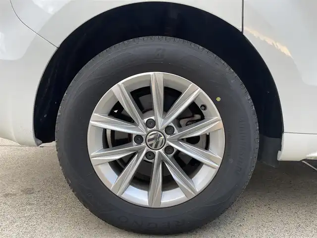 フォルクスワーゲン シャラン TSI コンフォートライン 東京都 2019(平31)年 2.2万km パール ナビゲーションパッケージ/ハイキセノンパッケージ/純正ナビ/バックカメラ/純正16インチアルミホイール/アダプティブクルーズコントロール/スマートキー/プッシュスタート/アイドリングストップ/ドライブレコーダー/ETC