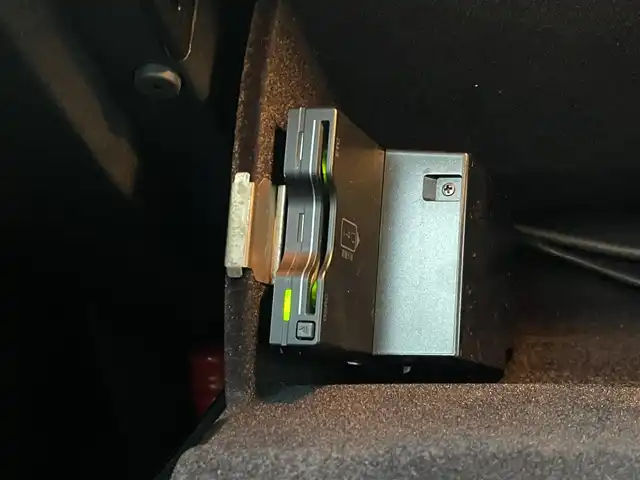 フォルクスワーゲン シャラン TSI コンフォートライン 東京都 2019(平31)年 2.2万km パール ナビゲーションパッケージ/ハイキセノンパッケージ/純正ナビ/バックカメラ/純正16インチアルミホイール/アダプティブクルーズコントロール/スマートキー/プッシュスタート/アイドリングストップ/ドライブレコーダー/ETC