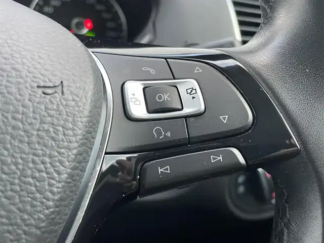 フォルクスワーゲン シャラン TSI コンフォートライン 東京都 2019(平31)年 2.2万km パール ナビゲーションパッケージ/ハイキセノンパッケージ/純正ナビ/バックカメラ/純正16インチアルミホイール/アダプティブクルーズコントロール/スマートキー/プッシュスタート/アイドリングストップ/ドライブレコーダー/ETC