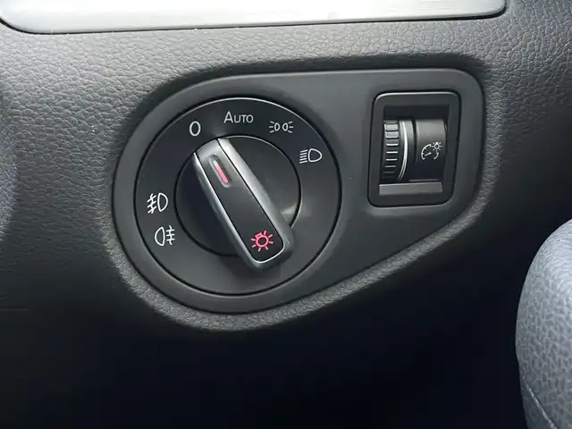 フォルクスワーゲン シャラン TSI コンフォートライン 東京都 2019(平31)年 2.2万km パール ナビゲーションパッケージ/ハイキセノンパッケージ/純正ナビ/バックカメラ/純正16インチアルミホイール/アダプティブクルーズコントロール/スマートキー/プッシュスタート/アイドリングストップ/ドライブレコーダー/ETC