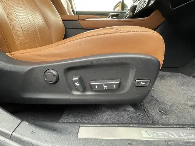 レクサス ＲＸ 450hL 栃木県 2021(令3)年 3.8万km グラファイトブラックガラスフレーク ワンオーナー/6人乗り/ヘッドアップディスプレイ/純正20インチアルミホイール/純正メモリナビ/フルセグテレビ/バックカメラ/クルーズコントロール（ACC）/ドアバイザー/プッシュスタート/パワーバックドア/フットトランクオープナー/ステアリングヒーター/シートヒーター/シートエアコン/Apple CarPlay/ETC