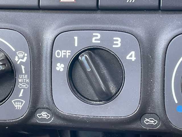 トヨタ パッソ X ユルリ 道央・札幌 2011(平23)年 5.1万km グレイッシュパープルメタリックオパール ワンオーナー/寒冷地仕様/純正ディーラーOPナビ/AM/FM/ワンセグ/ワイパーデアイサー/スマートキー/キーレスエントリー/ハロゲンヘッドライト/ヘッドライトレベライザー/電動格納ミラー/純正フロアマット/ドアバイザー/社外AW付夏タイヤ積込/155/80/R13/2018年/山4mm