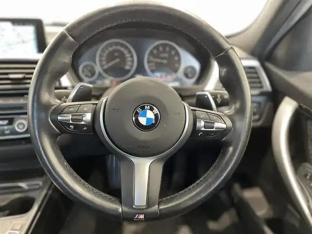 ＢＭＷ ３２０ｉ Mスポーツ 岐阜県 2017(平29)年 4.8万km アルピンホワイトⅢ ＡＣＣ　/純正ナビ　/パワーシート　/Ｂカメラ　/コーナーセンサー　/ＬＥＤヘッドライト　/ドライブレコーダー/レーンアシスト