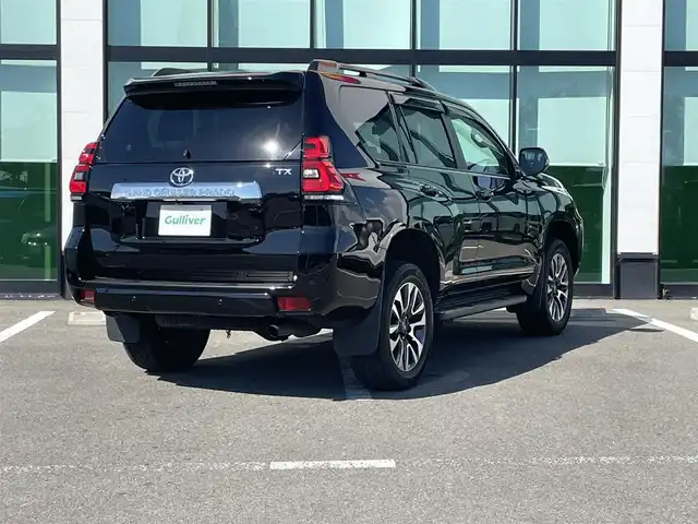 トヨタ ランドクルーザー プラド TX Lパッケージ 和歌山県 2022(令4)年 1.7万km ブラック サンルーフ/黒革シート/純正９インチナビ（ＮＳＺＴ－Ｙ６８Ｔ）/バックカメラ/衝突軽減/レーダークルーズコントロール/ルーフレール/シートヒーター/エアシート/パワーシート/フルセグ/ＣＤ／ＤＶＤ再生/LDA/RSA/クリアランスソナー/電動格納サードシート/オートハイビーム