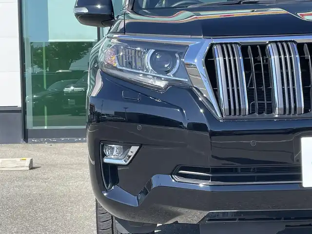 トヨタ ランドクルーザー プラド TX Lパッケージ 和歌山県 2022(令4)年 1.7万km ブラック サンルーフ/黒革シート/純正９インチナビ（ＮＳＺＴ－Ｙ６８Ｔ）/バックカメラ/衝突軽減/レーダークルーズコントロール/ルーフレール/シートヒーター/エアシート/パワーシート/フルセグ/ＣＤ／ＤＶＤ再生/LDA/RSA/クリアランスソナー/電動格納サードシート/オートハイビーム