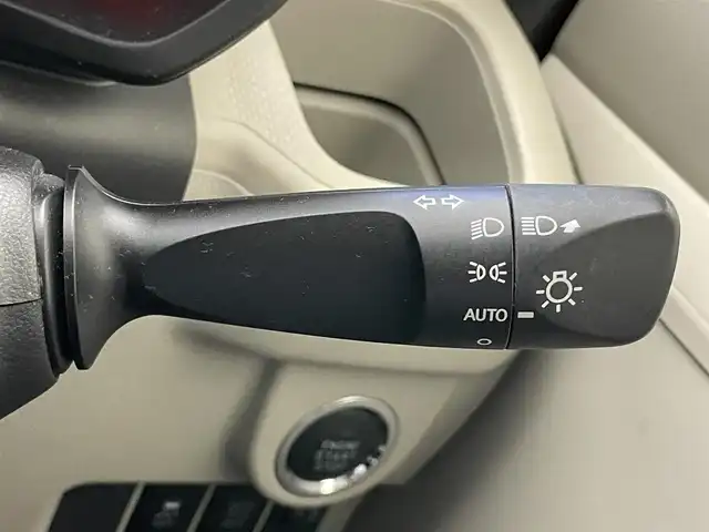ダイハツ ムーヴ X 愛知県 2016(平28)年 7.4万km パールホワイトⅢ 社外ナビ　フルセグＴＶ　Ｂｌｕｅｔｏｏｔｈ　ＤＶＤ　バックカメラ　ＥＴＣ　プッシュスタート　オートライト　エコアイドル　純正フロアマット　純正１４インチアルミホイール　ドアバイザー　電格ミラー　禁煙車