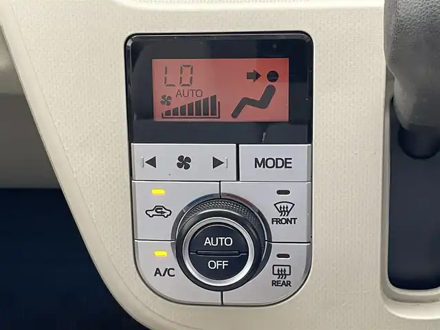 ダイハツ ムーヴ X 愛知県 2016(平28)年 7.4万km パールホワイトⅢ 社外ナビ　フルセグＴＶ　Ｂｌｕｅｔｏｏｔｈ　ＤＶＤ　バックカメラ　ＥＴＣ　プッシュスタート　オートライト　エコアイドル　純正フロアマット　純正１４インチアルミホイール　ドアバイザー　電格ミラー　禁煙車