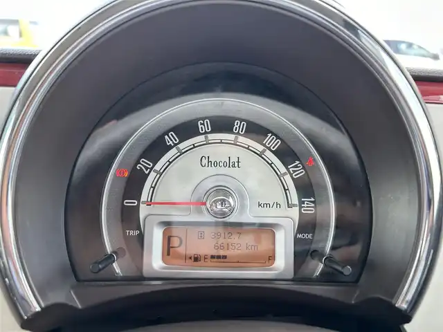 スズキ ラパン ショコラ X 鹿児島県 2014(平26)年 6.7万km カシスピンクパールメタリック 禁煙車/純正ナビ（CN-R301Z）/フルセグTV/純正ETC/オートライト/キセノンヘッドライト/アイドリングストップ/純正フロアマット/純正14インチアルミホイール/ドアバイザー/プッシュスタート/スマートキー/運転席オートウィンドウ/パワーウィンドウ/パワーステアリング/盗難防止装置