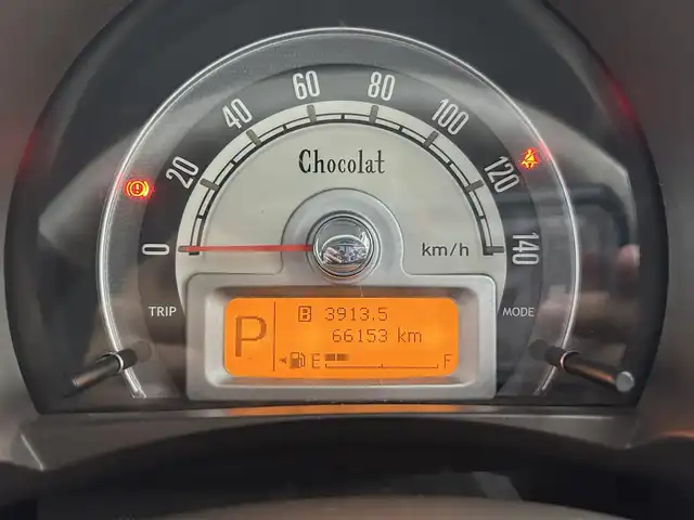 スズキ ラパン ショコラ X 鹿児島県 2014(平26)年 6.7万km カシスピンクパールメタリック 禁煙車/純正ナビ（CN-R301Z）/フルセグTV/純正ETC/オートライト/キセノンヘッドライト/アイドリングストップ/純正フロアマット/純正14インチアルミホイール/ドアバイザー/プッシュスタート/スマートキー/運転席オートウィンドウ/パワーウィンドウ/パワーステアリング/盗難防止装置
