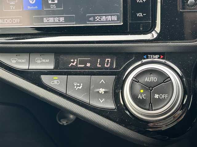 トヨタ アクア S 岡山県 2015(平27)年 4.7万km コバルトブルーメタリック 登録時走行距離46725km/純正ナビ　/フルセグTV/(AM.FM.TV.CD.DVD.BT)/バックカメラ　/前後ドライブレコーダー/ＥＴＣ　/シートヒーター　/横滑り防止装置　/盗難防止　/オートライト　/Ｂｌｕｅｔｏｏｔｈ　/純正フロアマット　　/ミュージックサーバー(SD)